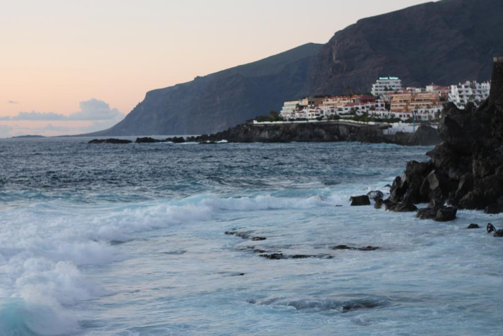 Апартаменты Ocean View Пуэрто-де-Сантьяго Номер фото